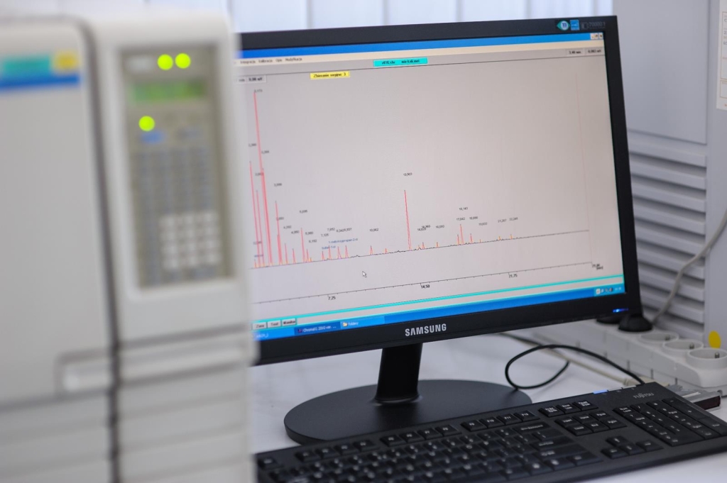 GC rozpuszczalniki benzyna gazy na stanowiskach pracy